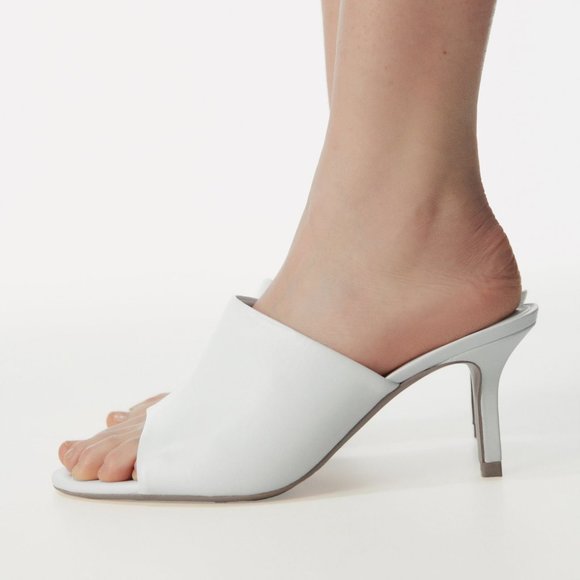NEW Zara White 100% Genuine Soft Leather Slip On Sandals Heeled Mules Size 10 - Picture 9 of 9